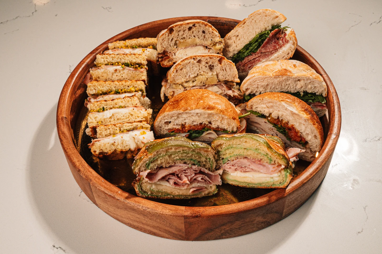 Bandeja redonda de paninis para oficina — Pistacchio, Miami